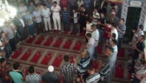 ÇAMLIBEL KÖYÜNDE BAYRAMLAŞMA KUYRUĞU