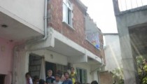 ŞEHİT AİLESİ EVE BAYRAK ASTIRMADI