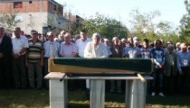 PAŞA MUHTAR TOPRAĞA VERİLDİ