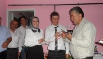 ERDİ İLE SÜMEYRA SÖZLENDİ