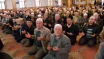 AŞURE VE KUR’AN ZİYAFETİ DÜZENLENDİ