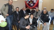 ENGELLİLERE  YILBAŞI KUTLAMASI YAPTILAR