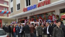 ALAPLI’DA ÖZMAR AVM AÇILDI