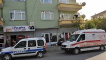 EVİNDE ÖLÜ BULUNDU