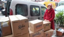 SURİYE İÇİN 4 GÜNDE 11 KOLİ YARDIM TOPLADI