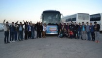 LİSELİ GENÇLERİ ÇANAKKALEYE GÖTÜRDÜLER
