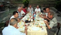 AKYOL’DAN BASINA İFTAR…