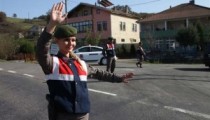 TRAFİK JANDARMADAN CEZA YERİNE HEDİYE