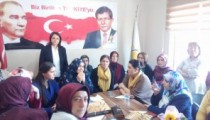 AK PARTİLİ KADINLAR BİR ARAYA GELDİ