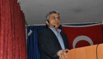 TÜKETİM VE İNSAN KONFERANSI DÜZENLENDİ