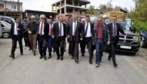 AK PARTİ KAPTAŞ PAZARINI ZİYARET ETTİ