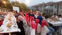 ÖRNEK APARTMANINDAN  ÖRNEK İFTAR