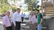 NURİ TEKİN, KAÇIRILAN İŞÇİLERİN AİLELERİNİ ZİYARET ETTİ