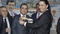 CHP’DEN İSTİFA ETTİ AK PARTİYE GEÇTİ