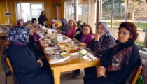 MALİYE ÇALIŞANLARI  EŞLERİ YEMEKTE BULUŞTU