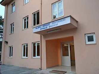 ALAPLI DİYALİZ ÜNİTESİNDE DOKTOR SIKINTISI