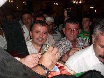 ALAPLI’DA KUTSAL EMANETLER İZDİHAMI