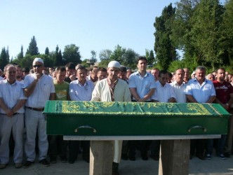 ESKİ MUHTAR DEFİN EDİLDİ