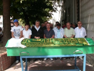EMEKLİ ÖĞRETMENİN EŞİ VEFAT ETTİ
