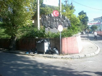 ZONGULDAK’TA ÇÖPLER ALINMIYOR
