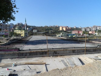 FATİH KÖPRÜSÜNDE BETON DÖKÜLDÜ