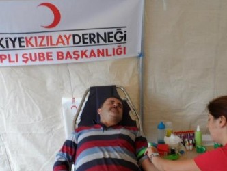 KIZILAY HAFTASINDA KAN BAĞIŞINA DAVET