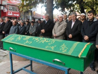 ONUR AYAN  TOPRAĞA VERİLDİ