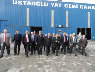 TERSANELERDE İNCELEMELERDE BULUNDU