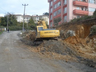 PTT  YOKUŞU YOLU 1 AY KAPALI