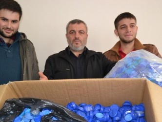 MYO ÖĞRENCİLERİ MAVİ KAPAK TOPLADI