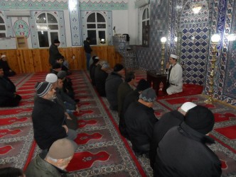 SABAH NAMAZLARINDA CEMAAT ÇOĞALIYOR