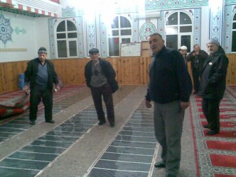 ÇAMLIBEL KÖYÜ CAMİİNE ALTTAN ISITMA SİSTEMİ DÖŞENDİ