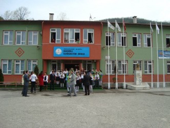 KASIMLI İLKÖĞRETİM KURUMU YILIN KALİTE ÖDÜLÜNE ADAY OLDU
