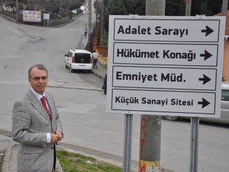YÖN TABELALARI ASILDI