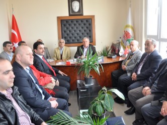 AK PARTİ TEŞKİLATI MUHTARLAR DERNEĞİNİ ZİYARET ETTİ