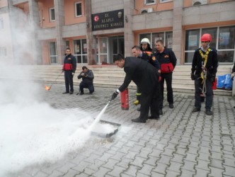 HÜKÜMET KONAĞINDA YANGIN