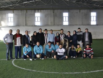 ZİHİNSEL ENGELLİLER FUTBOL MAÇI YAPTI