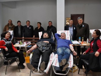VERGİ HAFTASINDA 115 ÜNİTE KAN