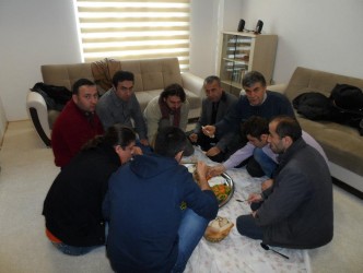 GELENEKSEL MAKLUBE GÜNÜNDE BULUŞTULAR