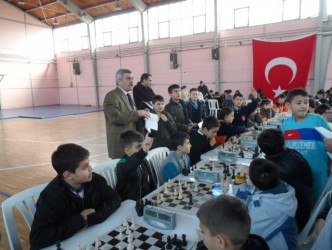OKUL SPORLARI SATRANÇ TURNUVASI BAŞLADI