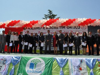 OKULUN TÜM ÖĞRETMENLERİNE ÖDÜL