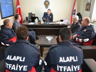 ALAPLI İTFAİYESİ EMNİYETİ ZİYARET ETTİ