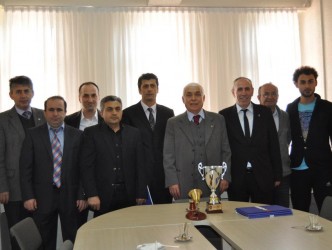 MYO MÜDÜRÜNDEN VOLEYBOL TAKIMINA TEŞEKKÜR