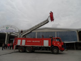 GÖNÜLLÜ İTFAİYECİLERE UYGULAMALI EĞİTİM
