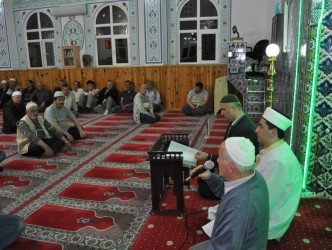 KANDİL GECESİ CAMİLER DOLDU
