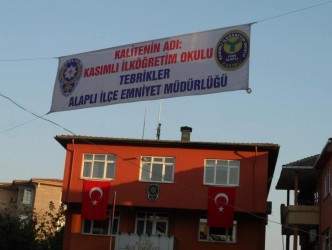 KASIMLI İÖO’NA PANKARTLI TEBRİKLER