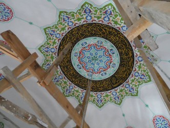 ORTACI CAMİİNDE SÜSLEME YAPILIYOR