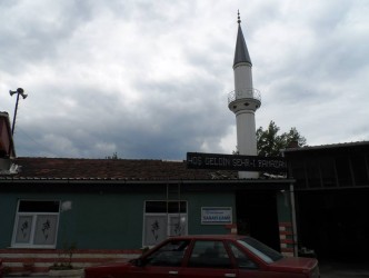 SANAYİ CAMİSİNE ÇELİK MİNARE YAPILDI