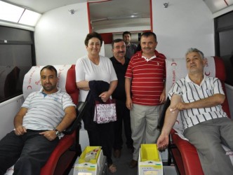 ALAPLI’DA İFTAR SONRASI KAN BAĞIŞI DÜZENLENDİ