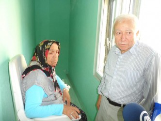EŞİ İÇİN MERDİVEN ASANSÖRÜ KURDU